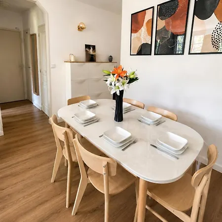 Apartment Spacious 56m For 5 Peoples And 5 Min From The Subway *