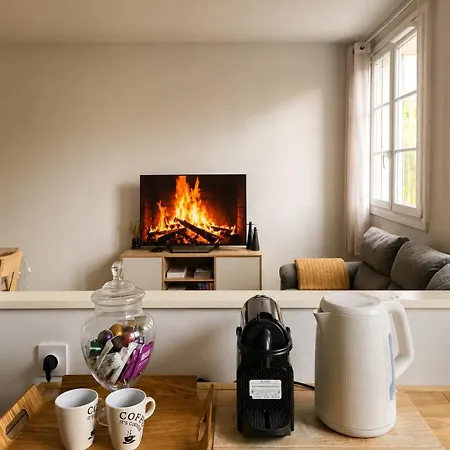 Apartment Spacious 56m For 5 Peoples And 5 Min From The Subway *